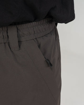 BUSI Biggie Pant Brown snowboard and ski pants, back waistband detail