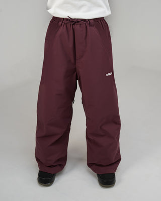 BUSI Biggie Pant Wine snowboard and ski pants, front view on model