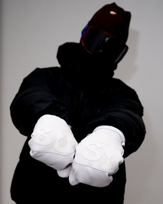 BUSI O.G Gloves White snowboard and ski gloves, on model, alternate