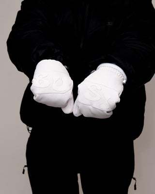 BUSI O.G Gloves White snowboard and ski gloves, on model